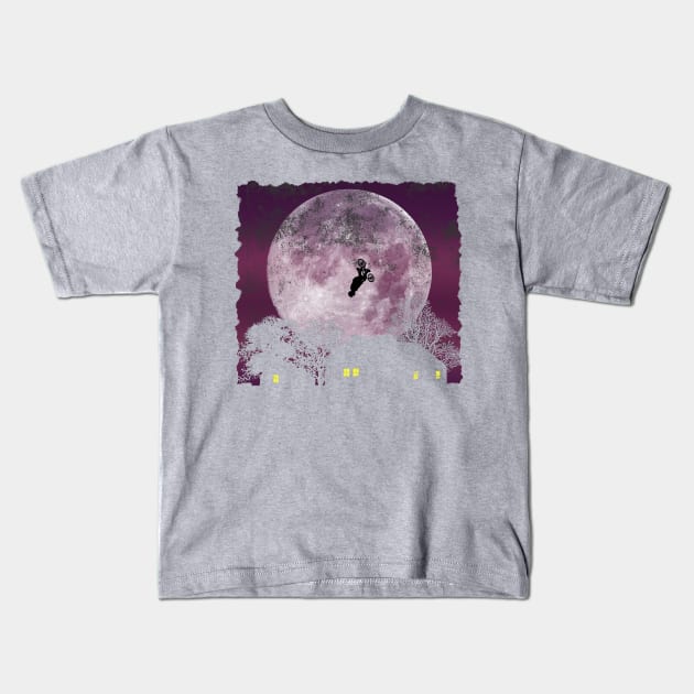 BMX Freestyle - Purple Haze Kids T-Shirt by MerlinArt